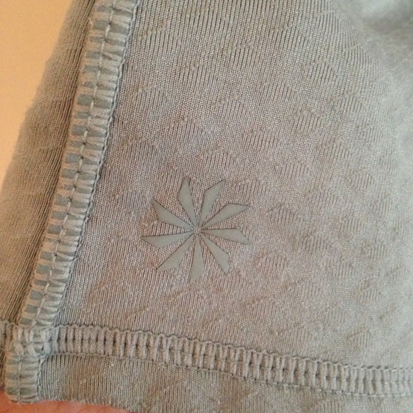 Athleta Gray and White Long Sleeve Athletic Top - Picture 4 of 10